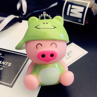 Móc khoá heo ngồi đội mũ
