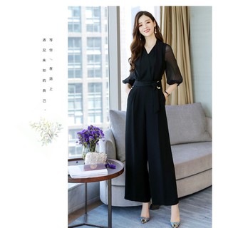 Jumpsuit cổ V tay voan thanh lịch