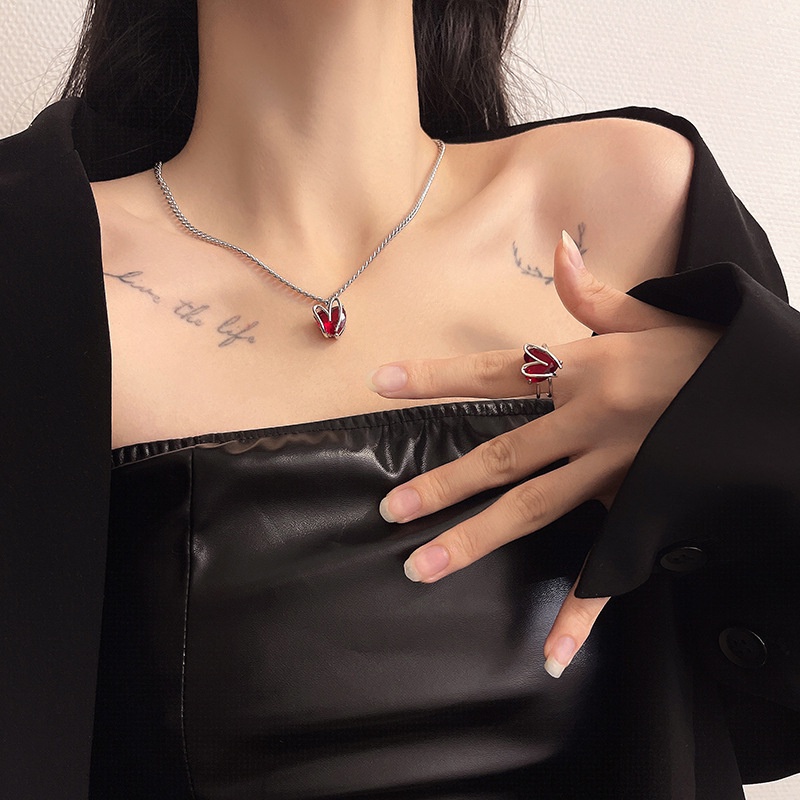 Dây Chuyền Mặt Trái Tim Đính Đá Zircon Đỏ Phong Cách Hip Hop Sang Trọng Thời Trang 19A1591