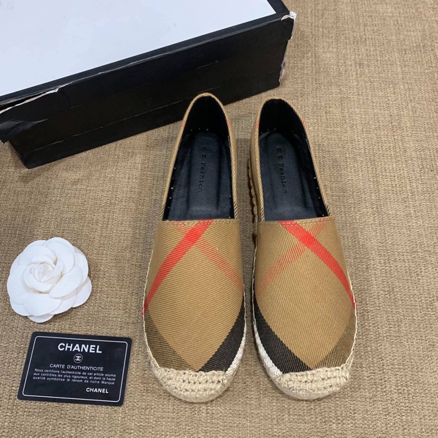 Giày slipon kẻ bbr đế cói fullbox