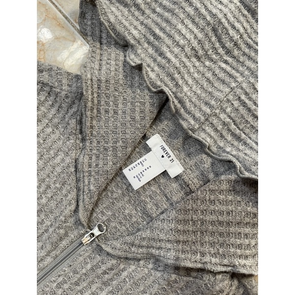 Áo Khoác F21 Dư Xịn Form Lửng Thể Thao Cá Tính Xám Size S