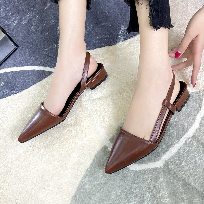 Giày cao gót nữ mũi nhọn gót vuông 3 phân màu đen và nâu xinh xỉu
