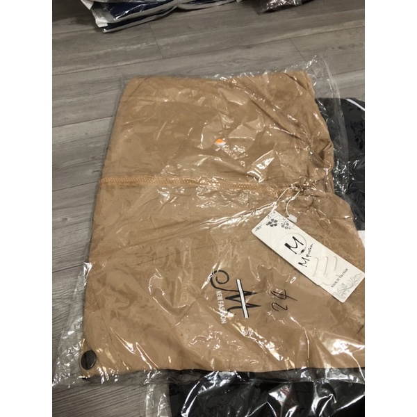 Áo khoác dù gió form lửng