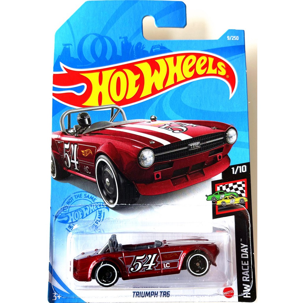 Xe mô hình Hot Wheels Triumph TR6