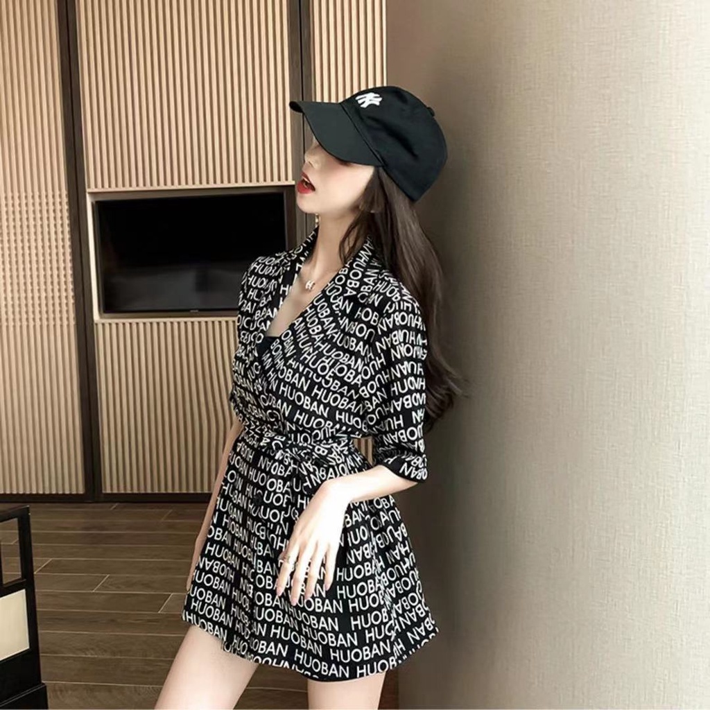 Áo khoác blazer tay ngắn in chữ thời trang mùa hè phong cách hàn quốc dành cho nữ | BigBuy360 - bigbuy360.vn