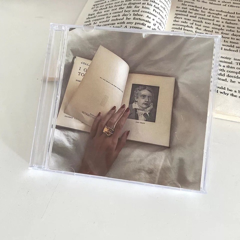 Case CD vintage trang trí