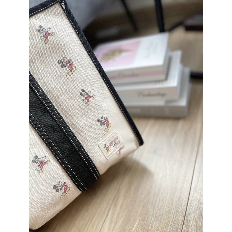 Túi tote Z•a•ria disneyy trắng hoạ tiết chìm