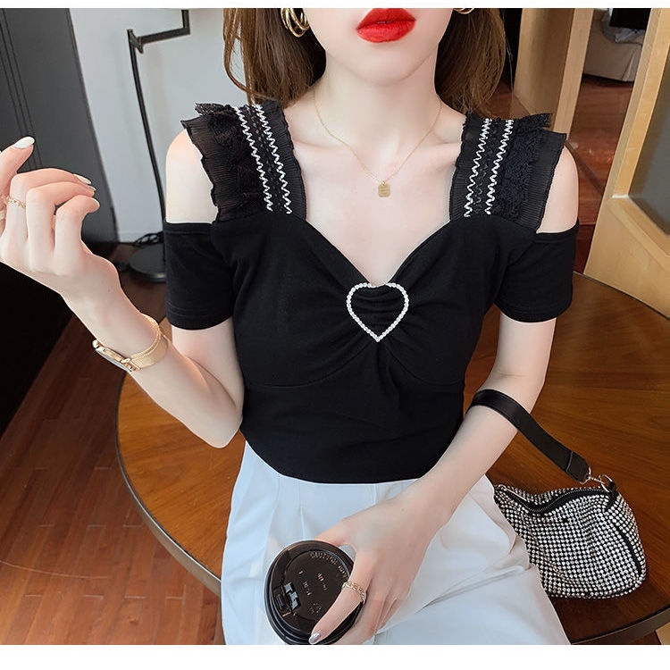 Áo ngắn tay hở vai phối ren họa tiết vân kim cương cổ chữ V phong cách Châu Âu thời trang hè quyến rũ 2021 mới cho nữ
