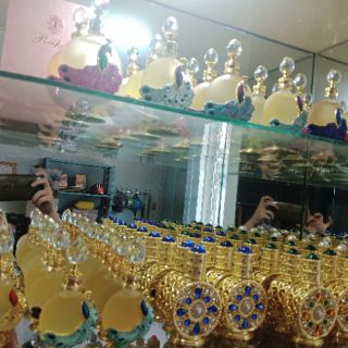 Tinh dầu dubai thiết kế cao cấp.