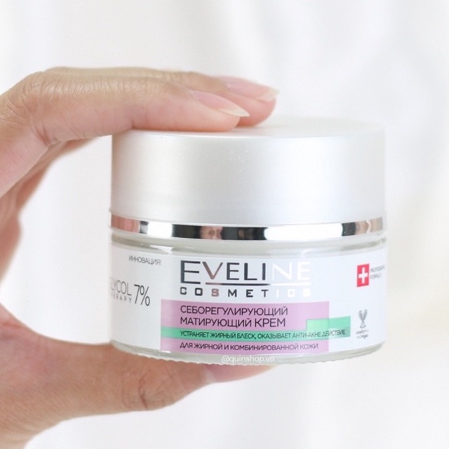 Kem dưỡng Eveline Glycol Therapy 7% ngừa mụn, mờ thâm 50g