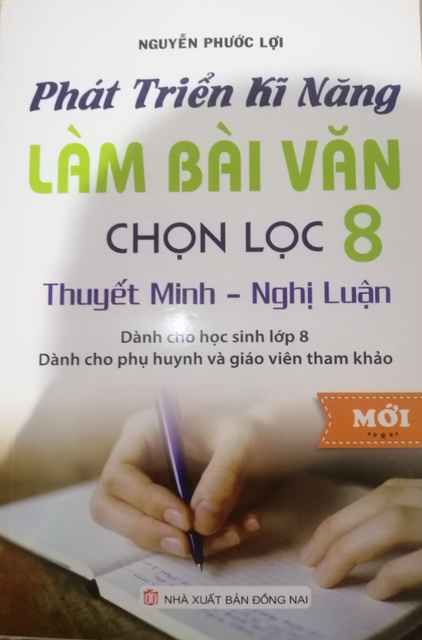 Sách - Phát triển kĩ năng làm bài văn chọn lọc 8