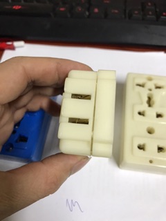 Ổ cắm 3 lỗ chống vỡ