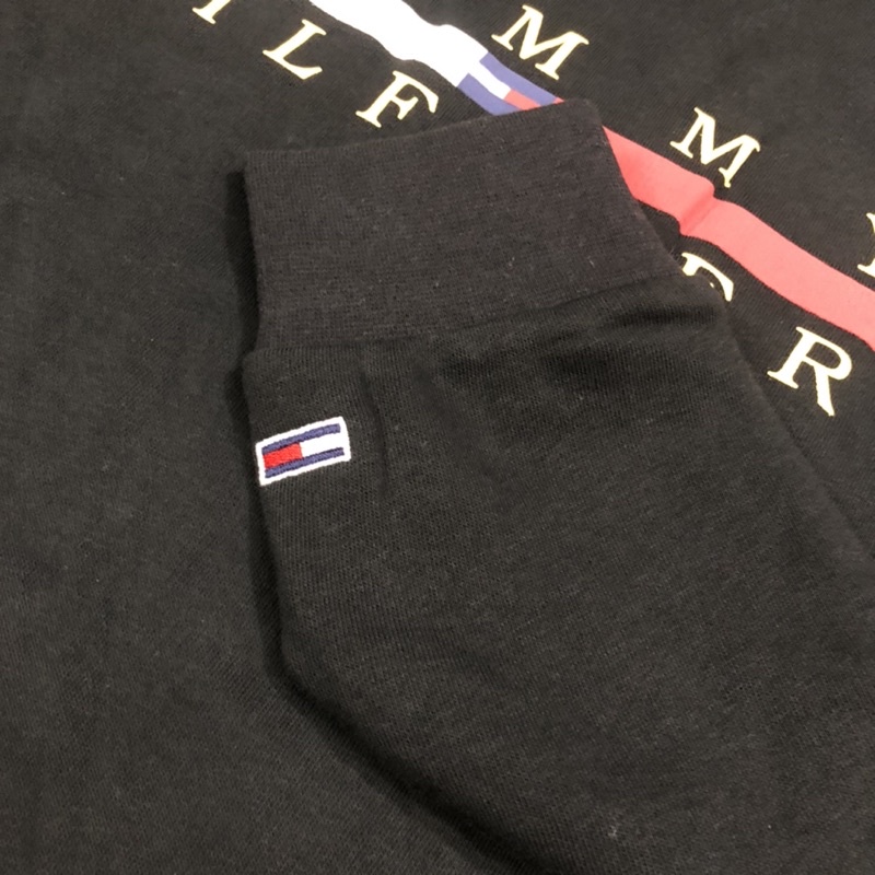 Áo nỉ da cá thương hiệu Tommy màu đen VNXK