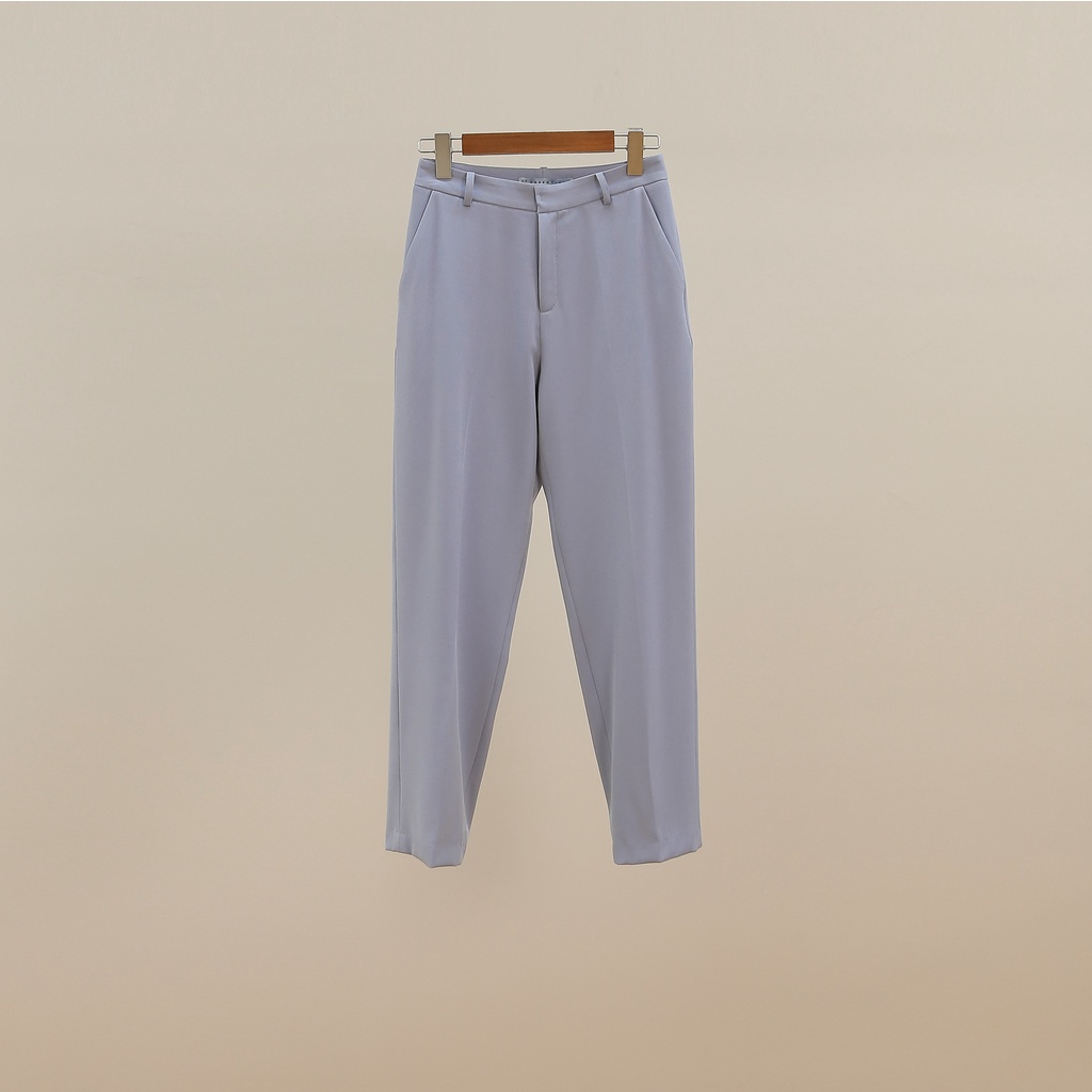Quần Ống Đứng MOMOCO ESSENTIALS Signature Straight Pants Chất Liệu Tuýt Si Mềm Mại  - M2774
