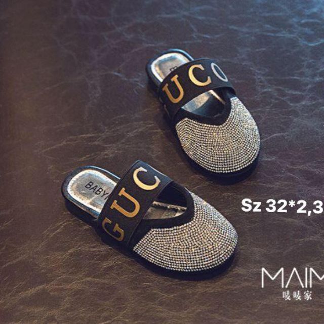 Dép sục guci