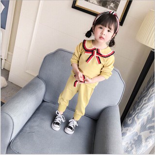 Bộ Thể thao viền cho bé gái