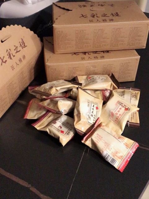 Giày cao gót đính đinh