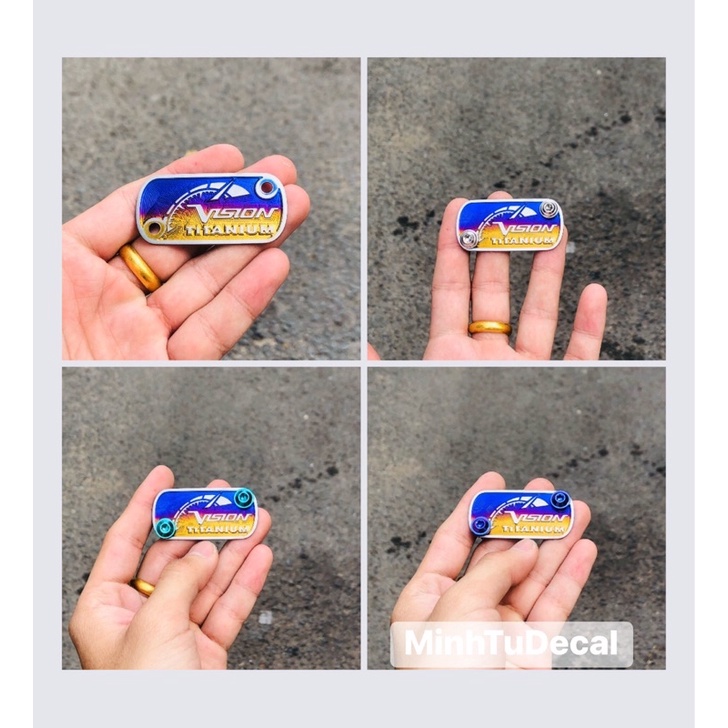 Tem Titan Nắp Dầu Dành Cho Vision, Với Hai Phối Màu Điện Phân Và Màu khò