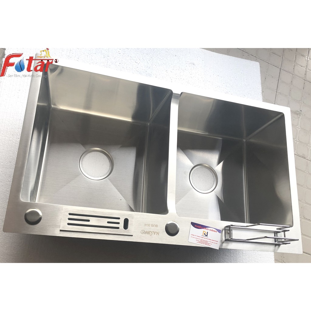 Combo Chậu Rửa Chén Bát INOX SUS 304 N16 8245 NA.GRAND và xả chậu và rổ rút và vòi chén nóng lạnh và bình nước rửa chén