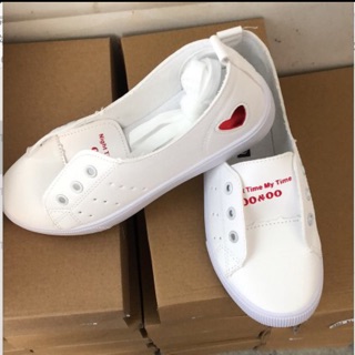 Giày slip on tim