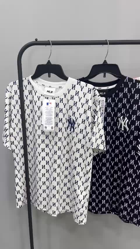Áo thun MLB NY  in hoạ tiết Monogram cái cấp Áo NY VaVairt Cotton 100% The.Base | BigBuy360 - bigbuy360.vn