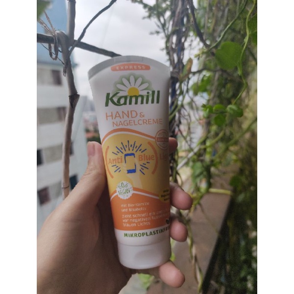 Kem dưỡng da tay và móng tay Classic Kamill hand & nail cream 100ml/150ml