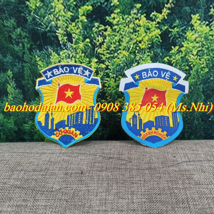 Logo đồng phục bảo vệ thêu sẵn may- Hình thật