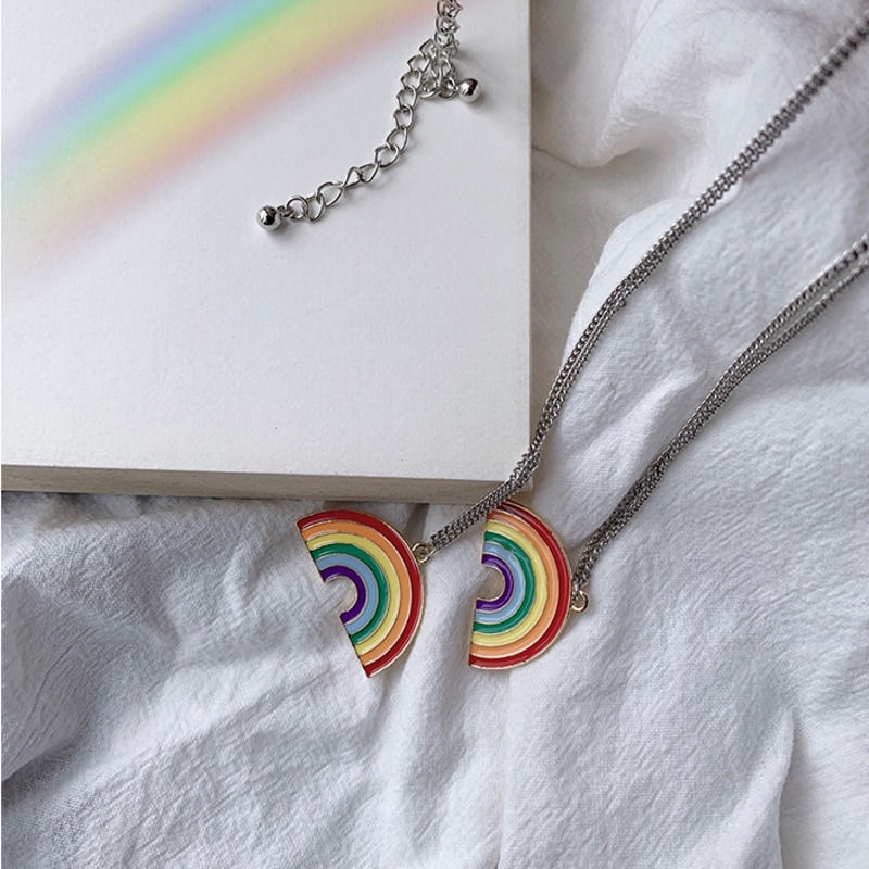 Dây Chuyền Titan Mặt Tròn Màu Cầu Vồng Phong Cách Retro