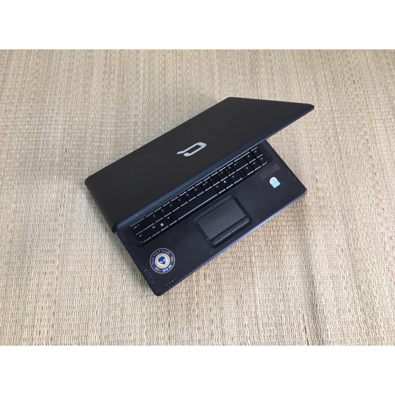 Laptop UFO HP C700 đen sang trọng văn phòng học tập good | BigBuy360 - bigbuy360.vn