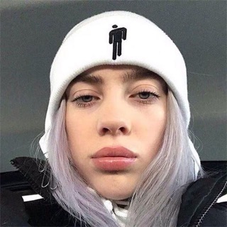 Mũ len bennie blohsh của Billie Eilish