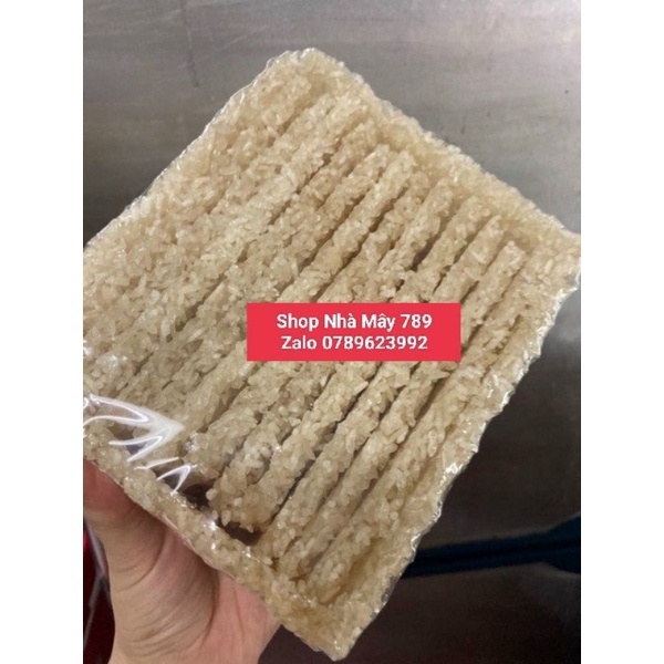 1kg cơm cháy chưa chiên ( 9x12) 55k
