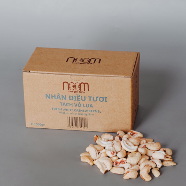 Hạt điều tươi (tách vỏ lụa) - Noom (500gr/hộp)