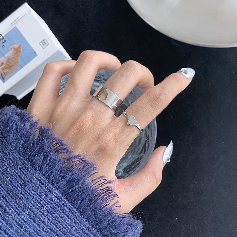 Set 2 Nhẫn Hình Trái Tim Mạ Bạc Thời Trang Dành Cho Cặp Đôi