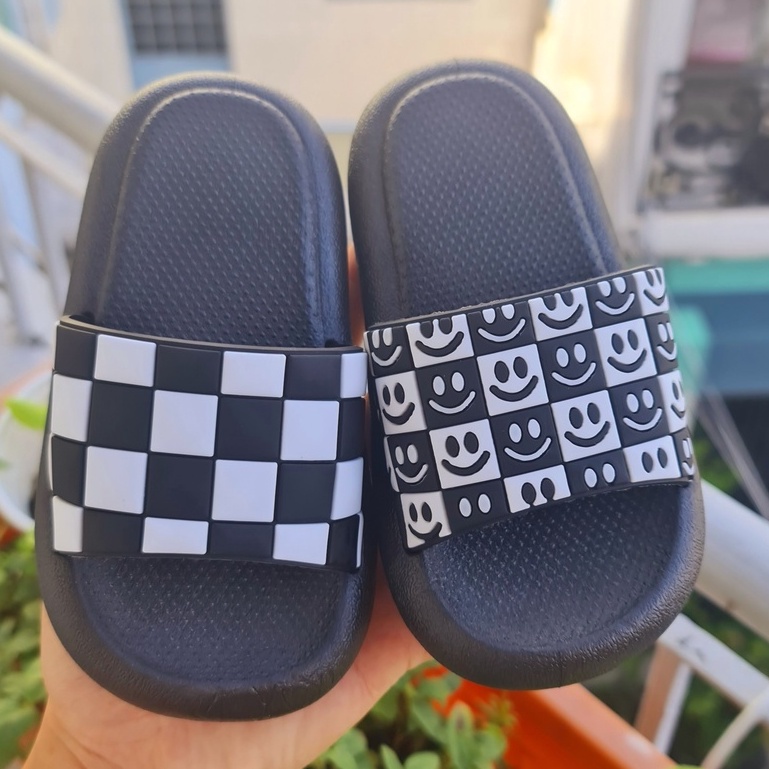 Dép đế bánh mì chật liệu cao su siêu mềm cho bé trai bé gái hình mặt cười