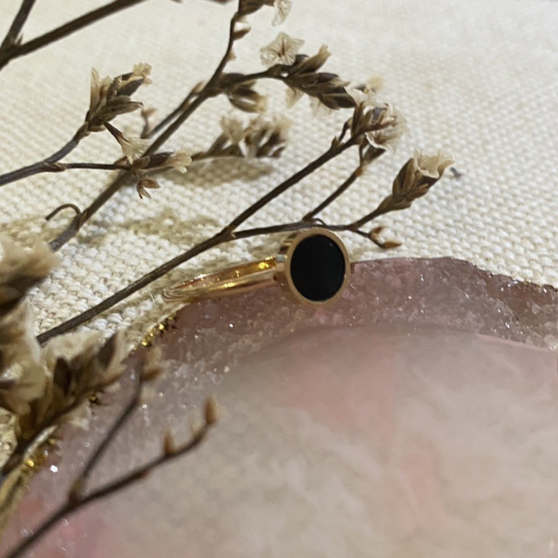 Nhẫn black circle
