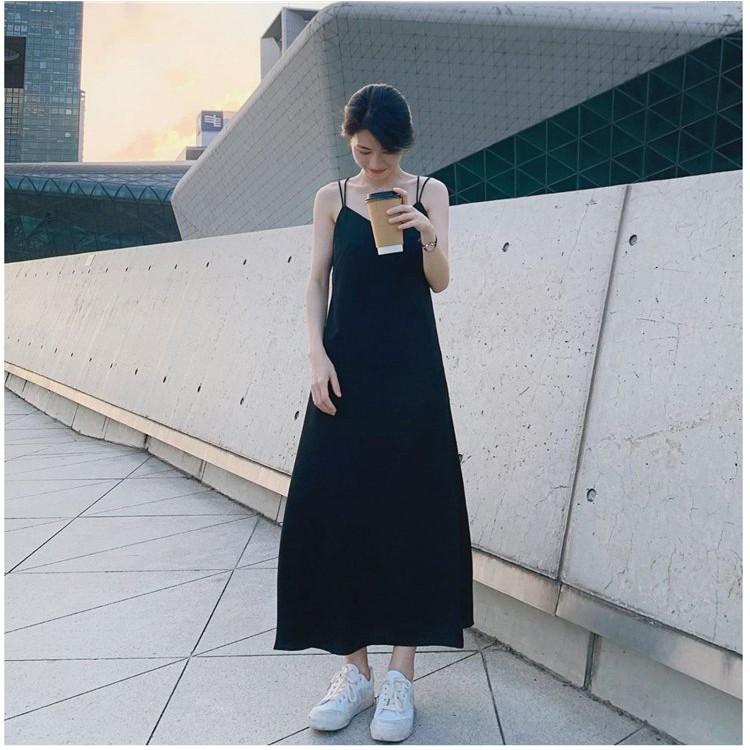 Đầm suông maxi ulzzang tơ lụa thiết kế retro hiện đại _ Váy 2 dây suông màu đen tơ lụa dáng dài  LIOLA có Bigsize
