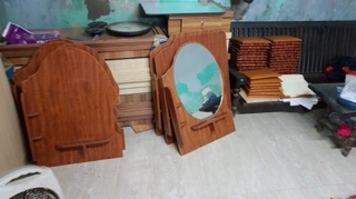 Bàn trang điểm gỗ