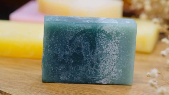 Xà bông tinh dầu - Sản phẩm được nghiên cứu và sản xuất bởi các nhà khoa học Viện Hàn lâm KHCNVN | BigBuy360 - bigbuy360.vn