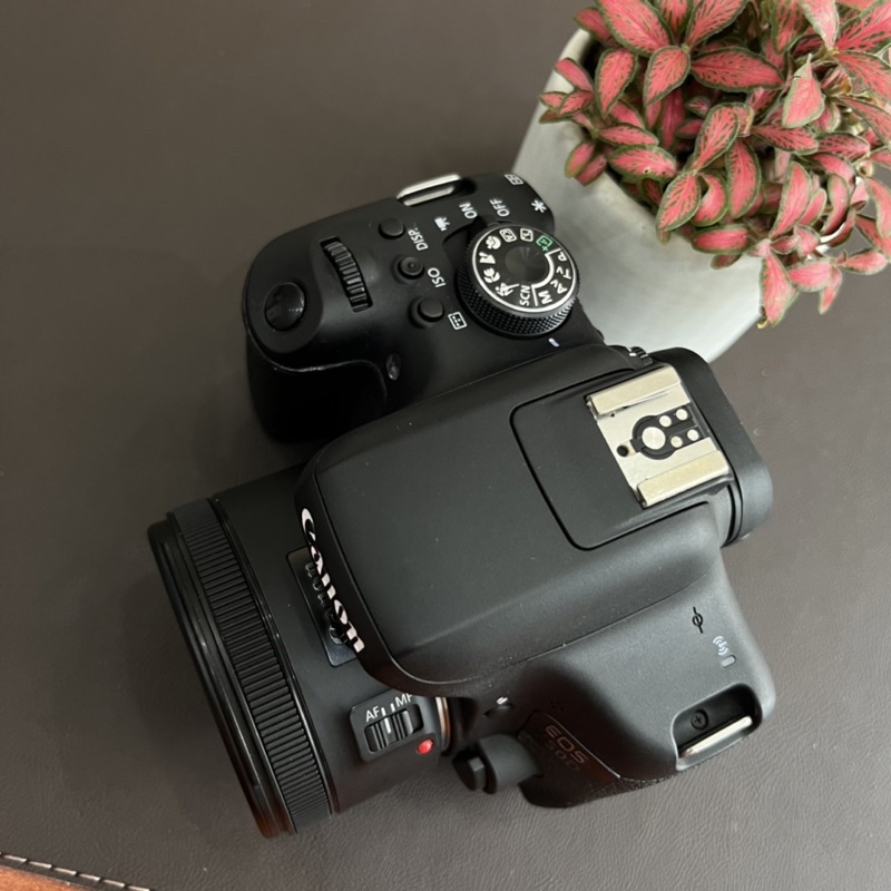 Máy ảnh Canon 750D lens 50 1.8 STM