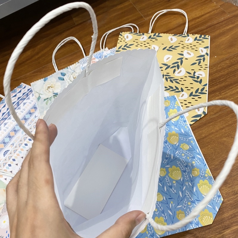 Túi Giấy Quai Xoắn 25x30cm đáy 5cm - Túi Thủ Công Bền Đẹp Sức Chứa 1.5kg