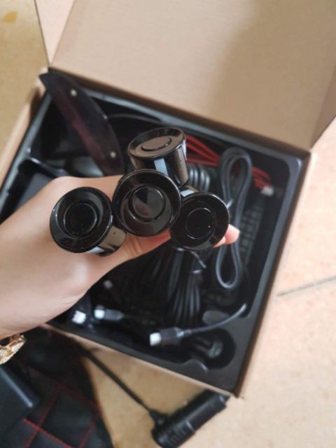 Cảm biến lùi và cảnh báo va chạm xe hơi | BigBuy360 - bigbuy360.vn