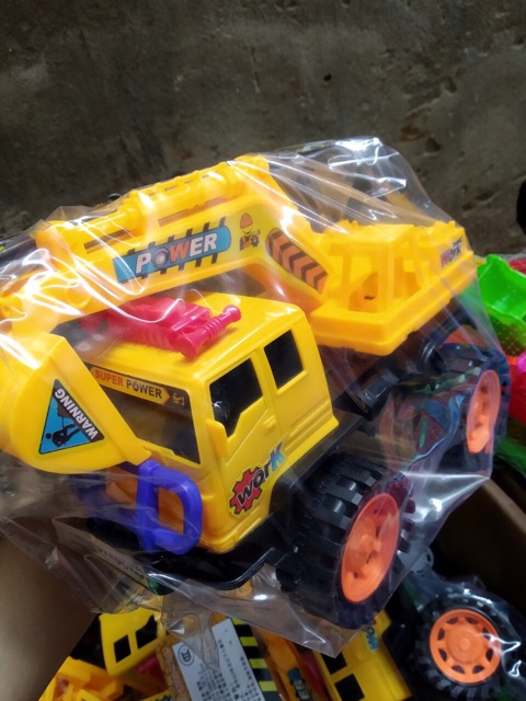 Đồ chơi máy cẩu, xe công trình