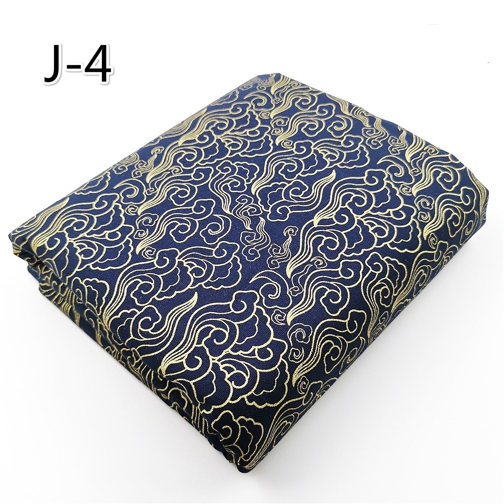 Tấm vải 100% cotton in họa tiết viền màu vàng đồng dùng may vá thủ công