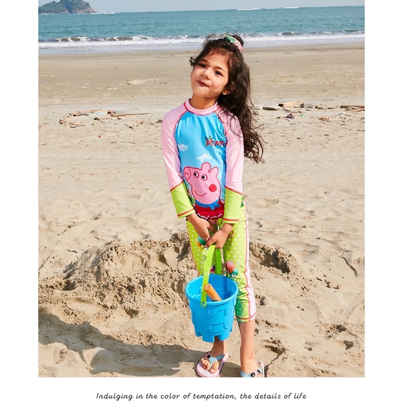 Bộ bơi bé gái liền quần họa tiết heo peppa.Hàng QC