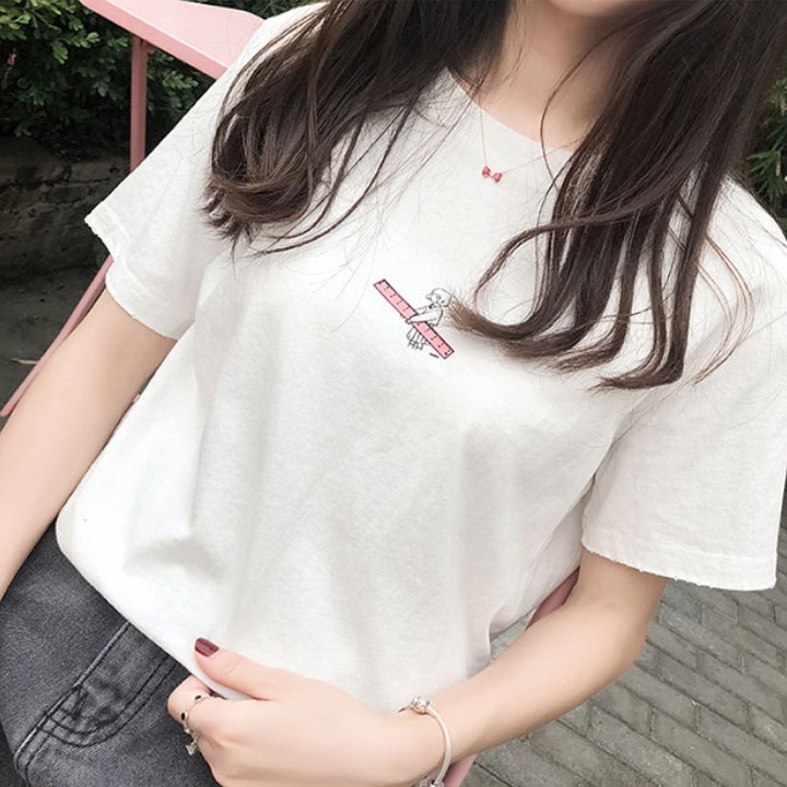 Áo Thun Nữ Tay Ngắn In Hình Cô Gái Và Cây Thước Đo DLX