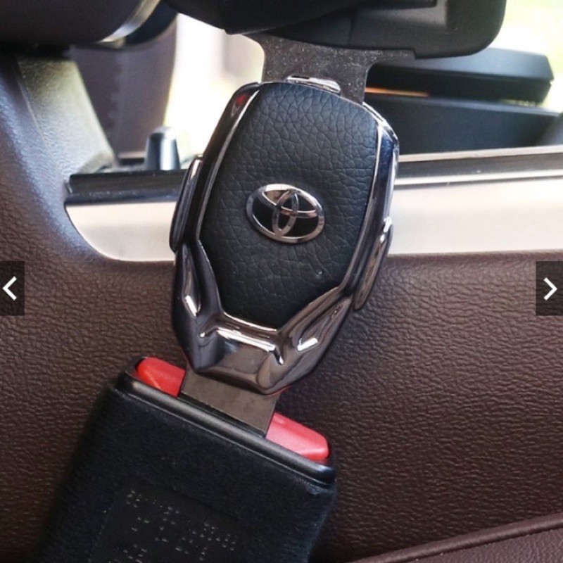 Đầu khoá chốt cắm đai dây an toàn - dạng cắm nối tiếp chống kêu dành cho ô tô có logo theo hãng xe