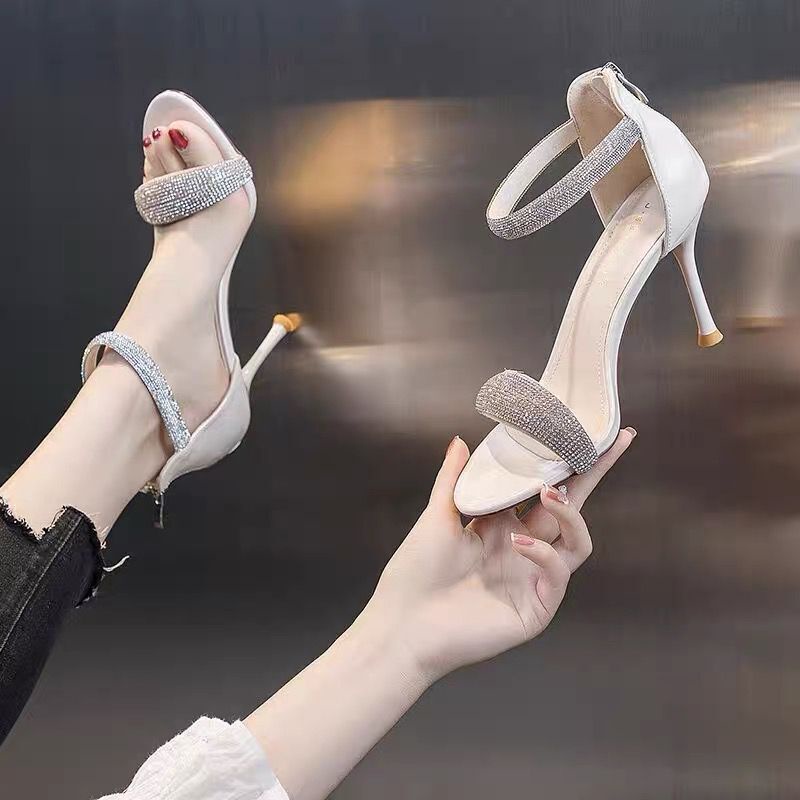 Giày Cao Gót Đính Đá Màu Đen Quyến Rũ Thời Trang Hè 2022 Cho Nữ