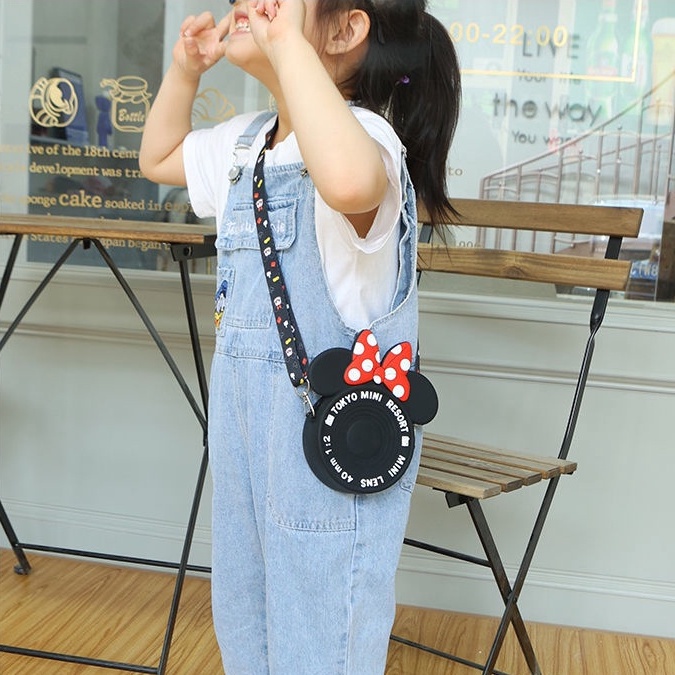 Doledo Túi Đeo Chéo Đựng Tiền Xu Bằng Silicon Họa Tiết Hoạt Hình Mắt To tom jerry Cho Bé Giá Đỡ