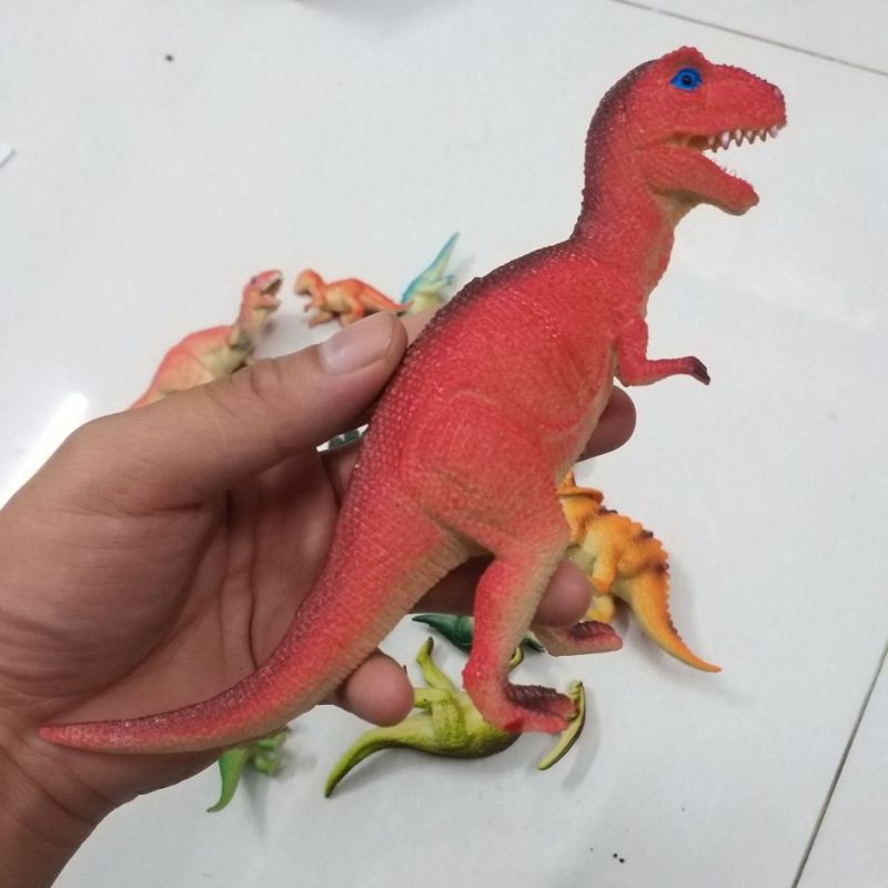 Bộ 16 mô hình khủng long kỉ Jurassic World Dinosaurs cho bé trên 5 tuổi làm đồ chơi khám phá phát triển trí não