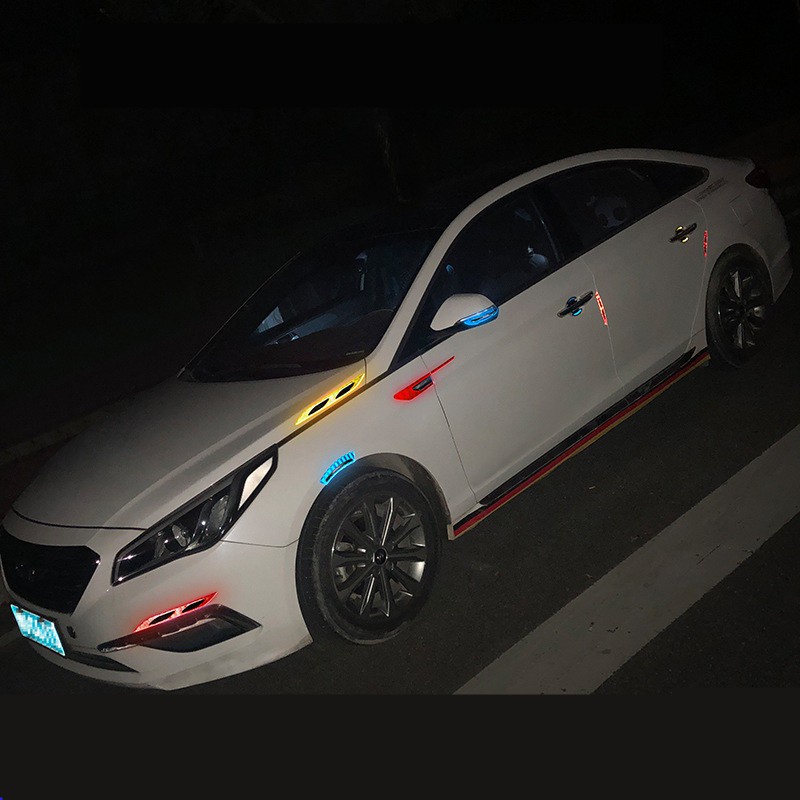 Bộ 2 Miếng Dán 3D Phản Quang Cảnh Báo An Toàn Trang Trí Gương Chiếu Hậu Xe Hơi